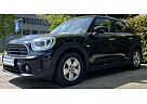 Mini Cooper D Countryman Essential Trim Navi+LED+Pano