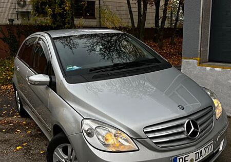 Mercedes-Benz B 200 CDI -