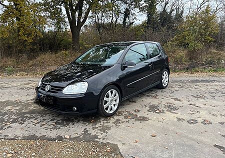 VW Golf Volkswagen V, 2.0 TDI Highline mit AHK