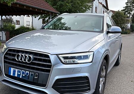 Audi Q3 2.0 TFSI 132kW quattro S tronic -
