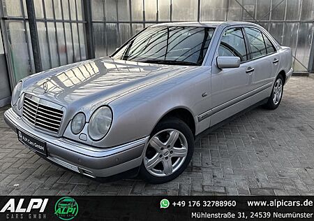Mercedes-Benz E 320 4Matic *TÜV/EXTREM GUT AUSGESTATTET*