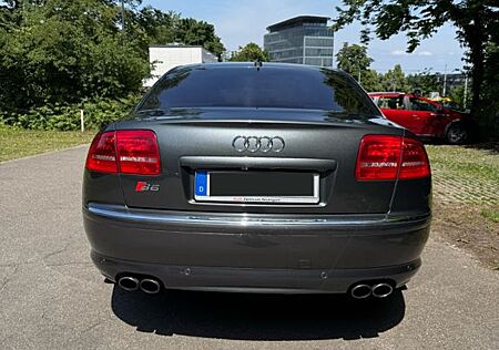 Audi S8 5.2 tiptronic quattro - ACC