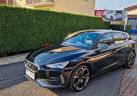 Cupra Leon 2.0 TSI 221kW VZ DSG VZ