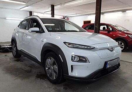 Hyundai Kona Premium*Head-Up*ACC*KRELL*Navi*Wärmepumpe