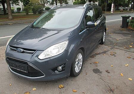 Ford Grand C-Max Titanium
