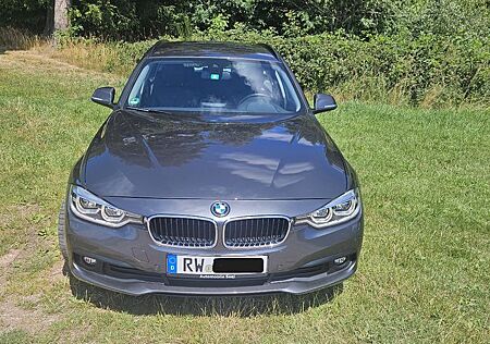BMW 320d xDrive Touring (+ Fahrradheckträger Thule)