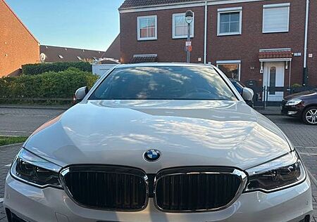 BMW 540i