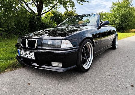 BMW 328i Cabrio E36