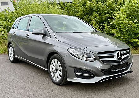 Mercedes-Benz B 180 *Kamera*AHK*8-Fach*Sitzheiz.*Tempomat*