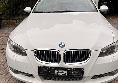 BMW 335xi Coupé -Weißes Coupé sucht neuen Besitzer