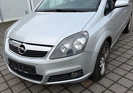 Opel Zafira B Edition