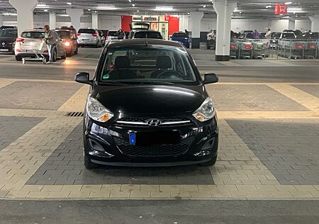 Hyundai i10 1.1 5 Star Edition Klima 8Fach bereift Tüv N