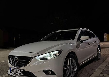 Mazda 6 2.2 SKYACTIV-D 175 i-ELOOP Sports-L. AT Sp...