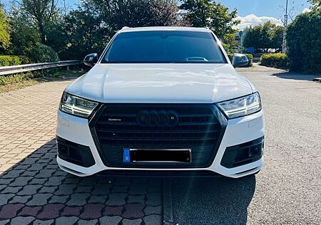 Audi Q7 3.0 TDI Qu/S-LINE/ 7Sitz/Pano/AHK/Luftf/