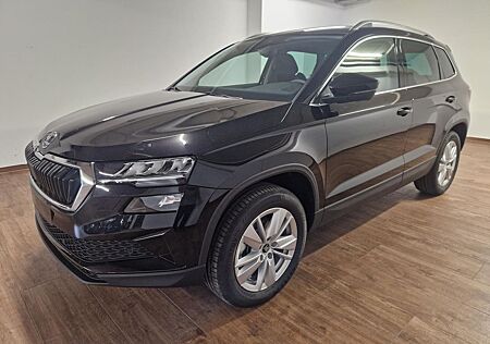 Skoda Karoq Selection 4x4 2.0 TDI AHK ACC RFK Navi LED