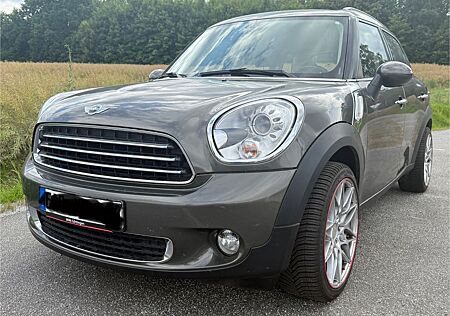 Mini Cooper Countryman Automatik, 1. Hand, Chili