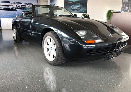 BMW Z1 . DIE fahrbare Legende in Traumschwarz