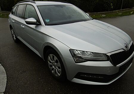 Skoda Superb 2.0 TDi DSG, Navi, LED, AHK, 1.Hand,