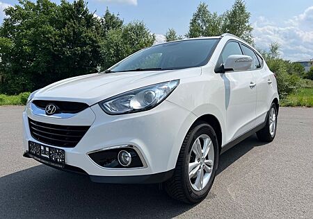 Hyundai ix35 / SHZ v+h/T.Leder/All.Reifen/Garantie