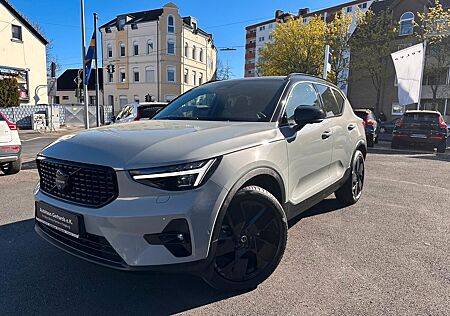 Volvo XC 40 XC40 B3 Ultra Black Edition Pano, 360°, AHK