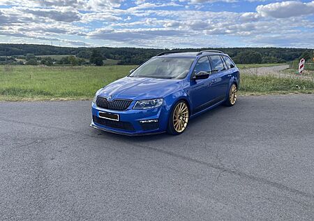 Skoda Octavia 2.0 TSI Green tec DSG RS Combi RS