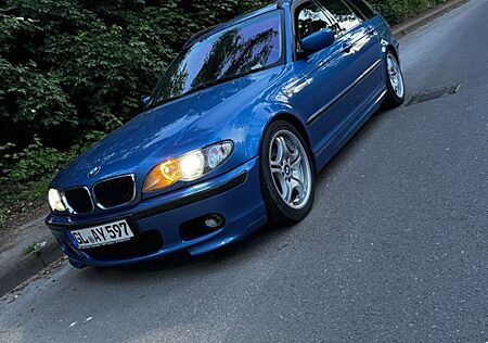 BMW 325i touring/M-Paket/Xenon/Schiebedach/Leder
