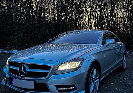 Mercedes-Benz CLS 350 Mercedes Benz CDI, AMG-Line, Harman Kard