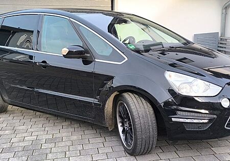 Ford S-Max 2,0 EcoBoost 149kW Titanium PowerShift...