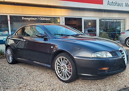 Alfa Romeo GT 3.2 V6 24V Distinctive