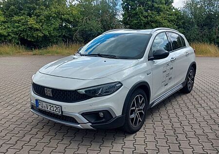 Fiat Tipo Cross