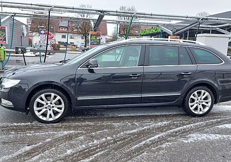 Skoda Superb 2.0 TDI 125kW DSG Elegance Combi Elegance