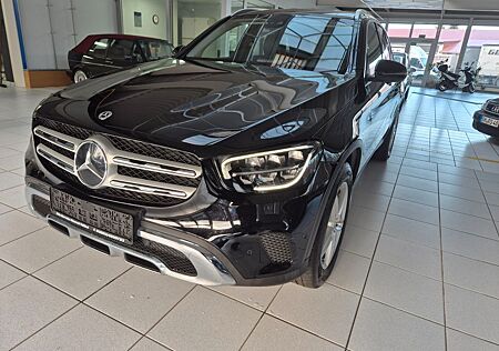 Mercedes-Benz GLC 300 d 4Matic LED/AHK/KAMERA/TEMPOM.