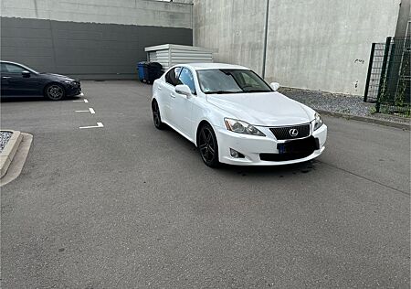 Lexus IS 250 250 Automatik -