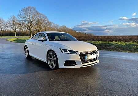 Audi TT Coupe 2.0 TFSI S tronic quattro S-Line Matrix