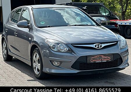 Hyundai i30 blue 1.6 Classic/Automatik/SHZ/