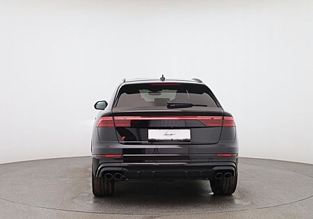 Audi SQ8 TFSI quattro