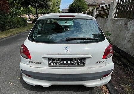 Peugeot 206 +