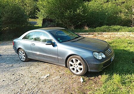 Mercedes-Benz CLK 220