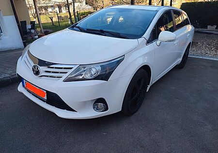Toyota Avensis Combi 2,2-l-D-4D Comfort Comfort