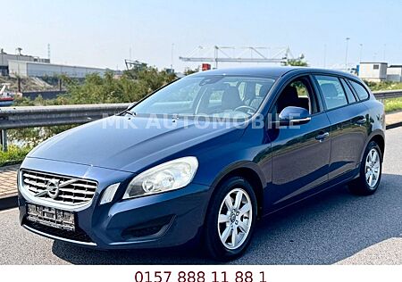 Volvo V60 Kombi Kinetic/TÜV/Klima/Inspektion NEU/PDC/