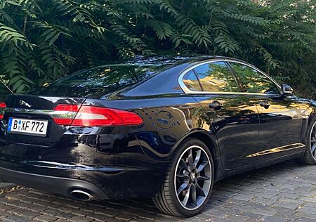 Jaguar XF 3.0 L V6 Diesel - TÜV NEU - INSPEKTION NEU