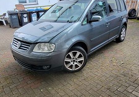VW Touran Volkswagen 1.9 TDI 74kW AHK Trendline Trendline
