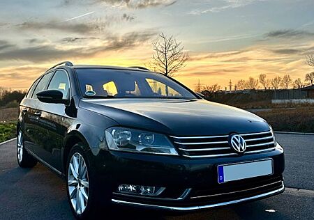 VW Passat Variant Volkswagen 2.0 BlueTDI DSG Highline Vari...