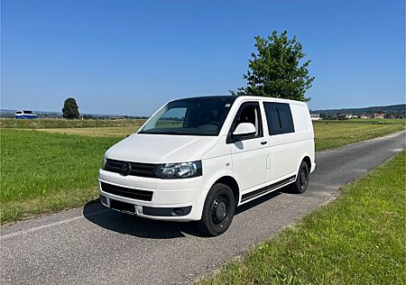 VW T5 Transporter Volkswagen Camper Van