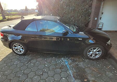 BMW 125i Cabrio - saphirschwarz metallic