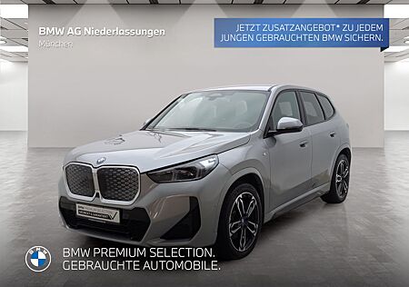 BMW iX1 xDrive30 M Sport AHK LiveCockpitProf Kamera