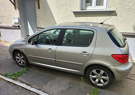 Peugeot 307 Prémium 110 Automatik Premium