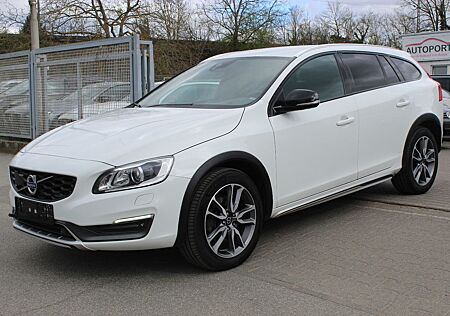 Volvo V60 CC V60 Cross Country D4 Geartronic Summum