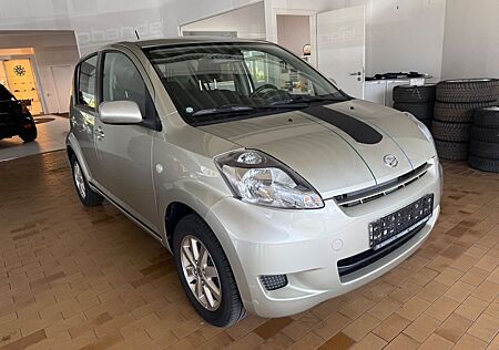 Daihatsu Sirion 1.3 Scheckheft Klima 1.Hand