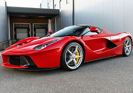 Ferrari LaFerrari - 1 of 499 - Warranty 2026